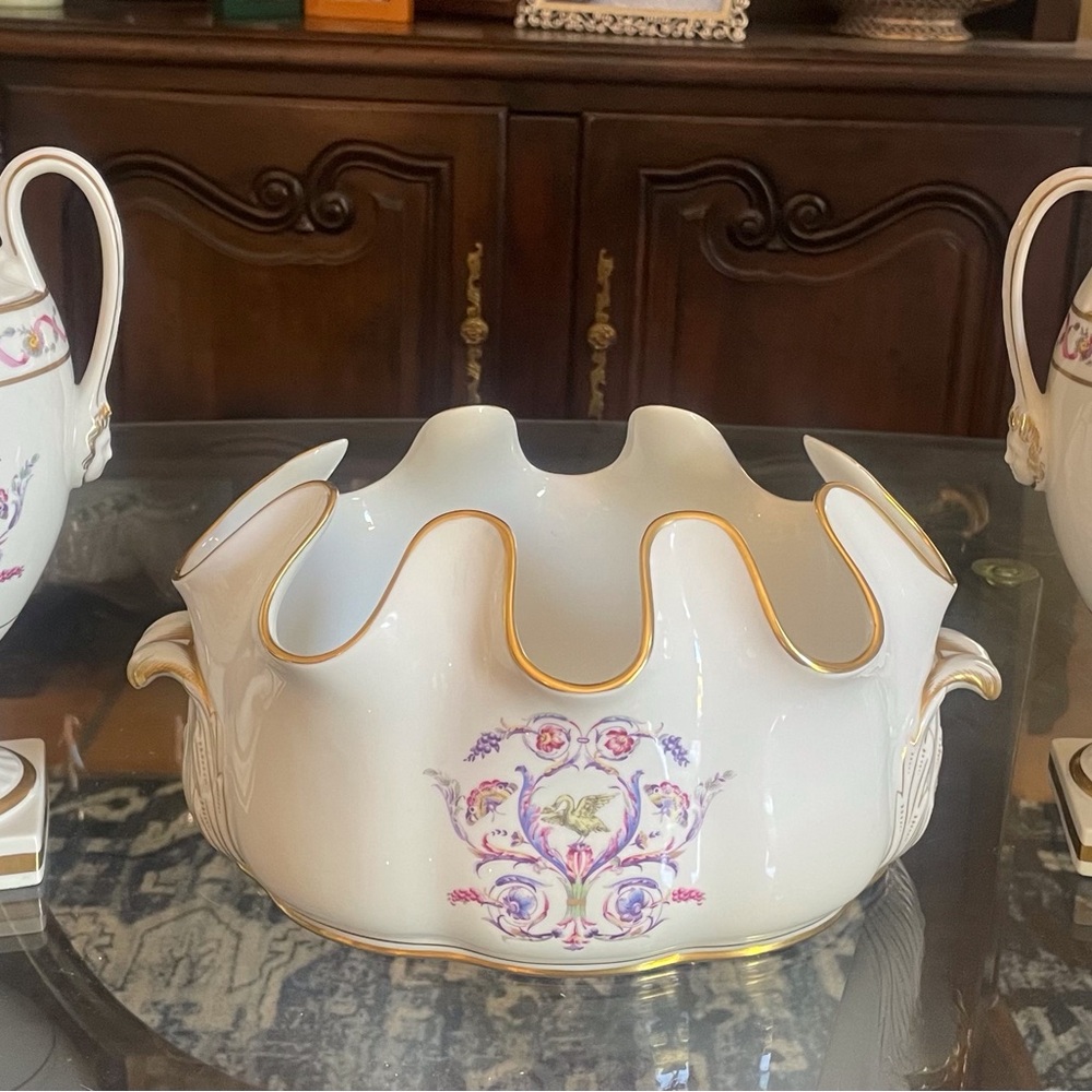 Richard Ginori Monteith Bowl and Matching Amphorae in Rappalo Pattern